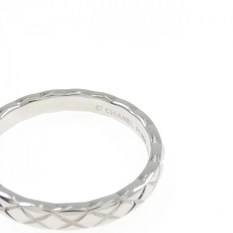 Nhẫn nhỏ Coco Crush của Chanel - Hàng hiệu Authentic 832399