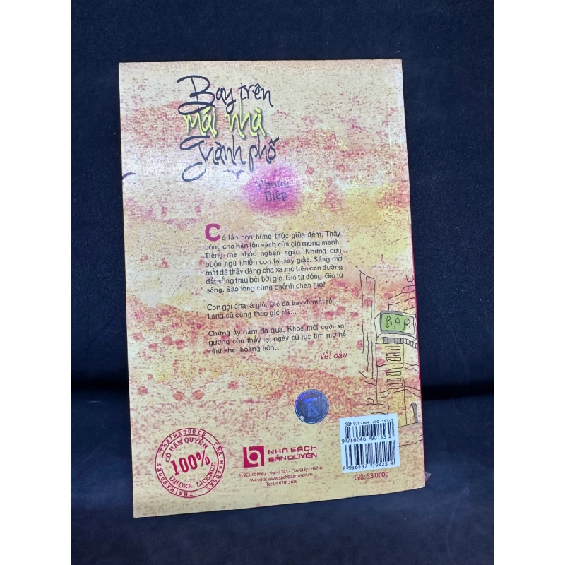 [Phiên Chợ Sách Cũ] Bay trên mái nhà thành phố - Phong Điệp, 2012, (ố nhẹ) 1503 410308