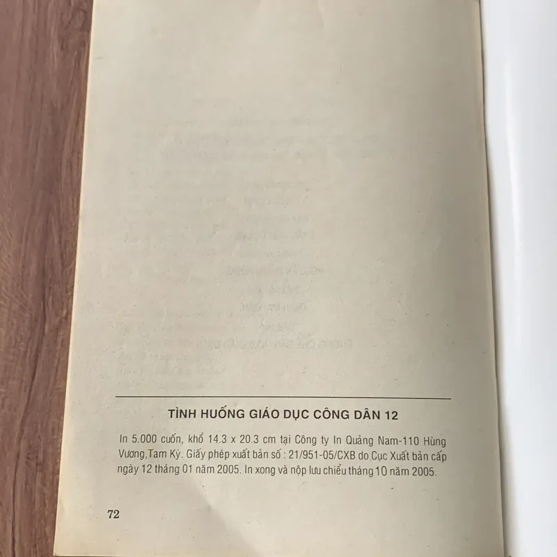 Tình huống Giáo dục công dân 12, sách giáo khoa in năm 2005 674622