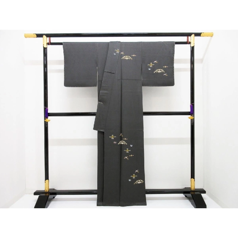 Áo kimono thăm viếng, trang trí vàng Yuzen, có thêu, kích thước tay áo S - Hàng hiệu Authentic 883000