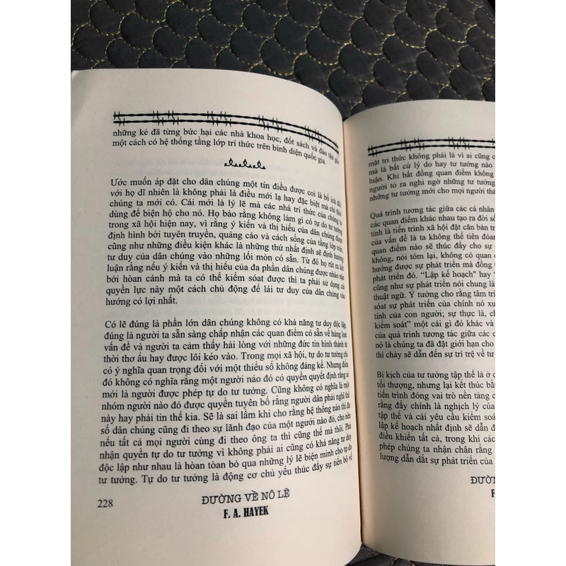SÁCH ĐƯỜNG VỀ NÔ LỆ  525802