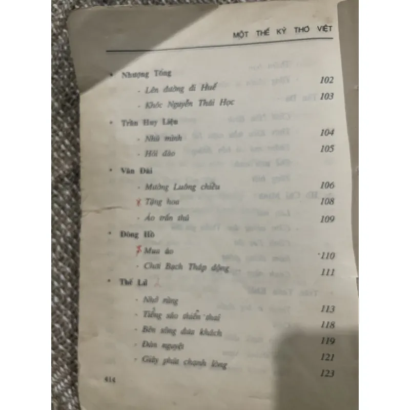 Một thế kỷ Thơ Mới  1029021