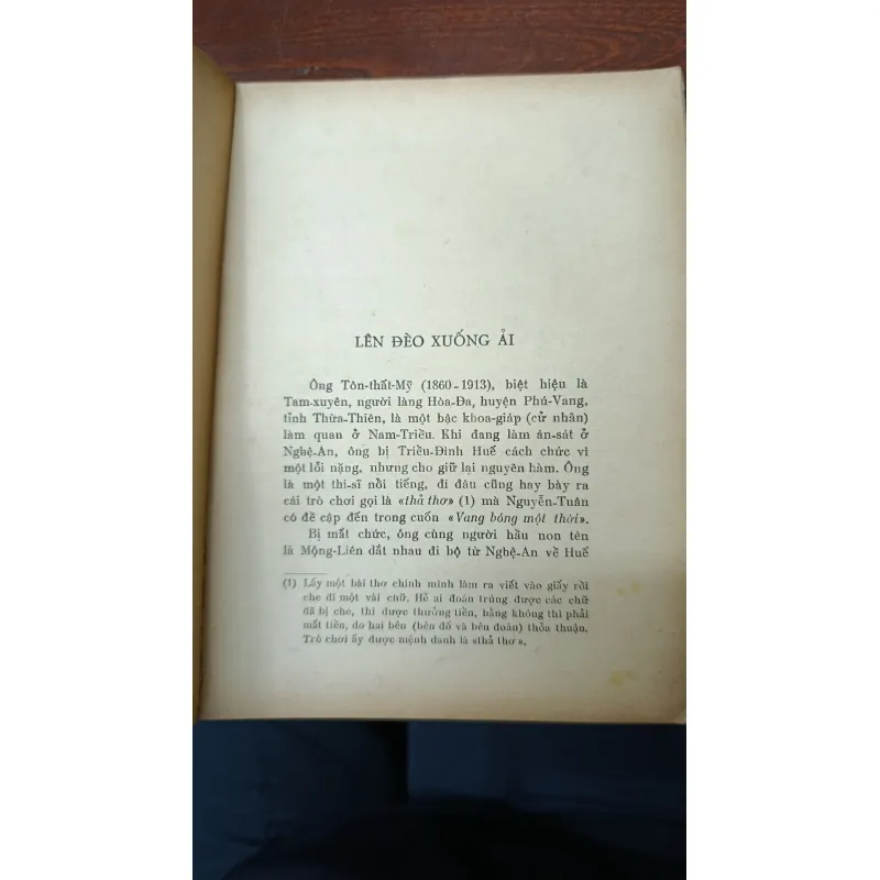 TINH THẦN TRÀO PHÚNG TRONG THI CA XỨ HUẾ - HOÀNG TRỌNG THƯỢC 715436