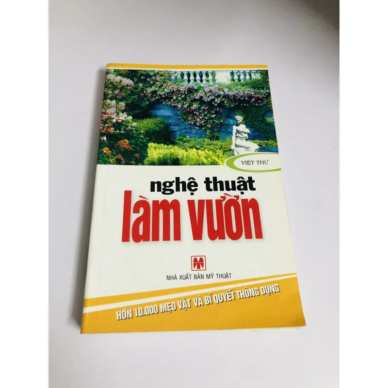 NGHỆ THUẬT LÀM VƯỜN 530564