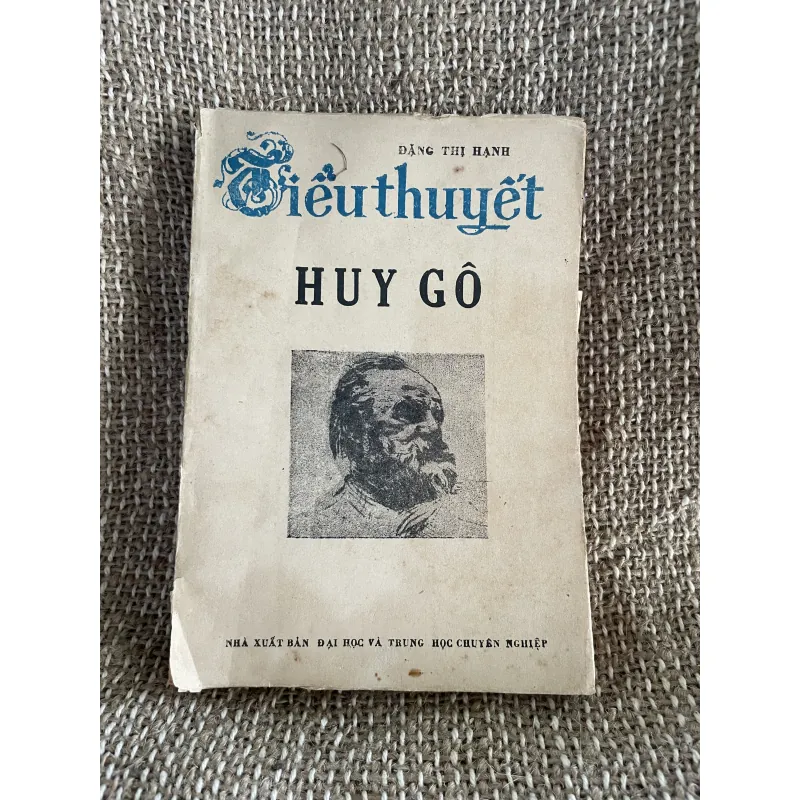 Victor Hugo - Nguyễn Thị Hạnh  1026237