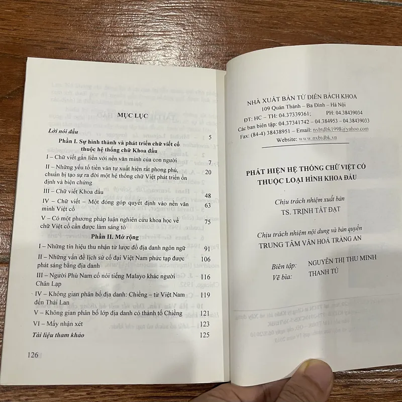 Phát hiện hệ thống chữ Việt cổ thuộc loại hình Khoa đẩu - Gs. Lê Trọng Khánh (9) 706506