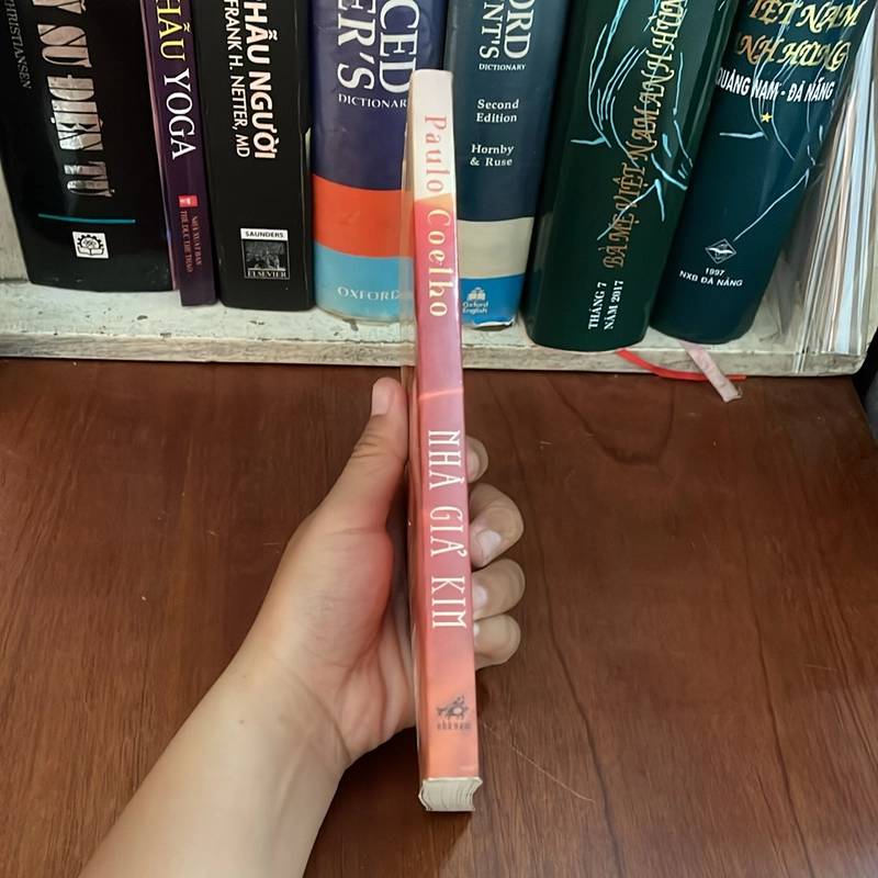 II Tiểu Thuyết: Nhà Giả Kim - Paulo Coelho - Lê Chu Cầu (Dịch) - 2018 538260