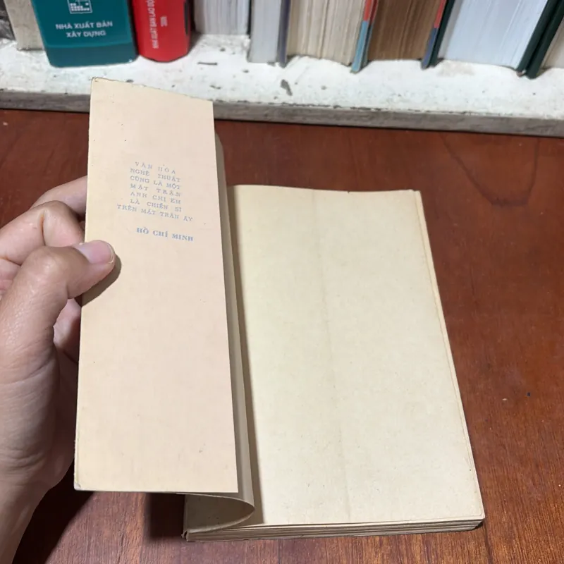 II Sách Xưa: Văn Hoá Nghệ Thuật - Việt Nam Dân Chủ Cộng Hoà 30 Năm - 1975 751392