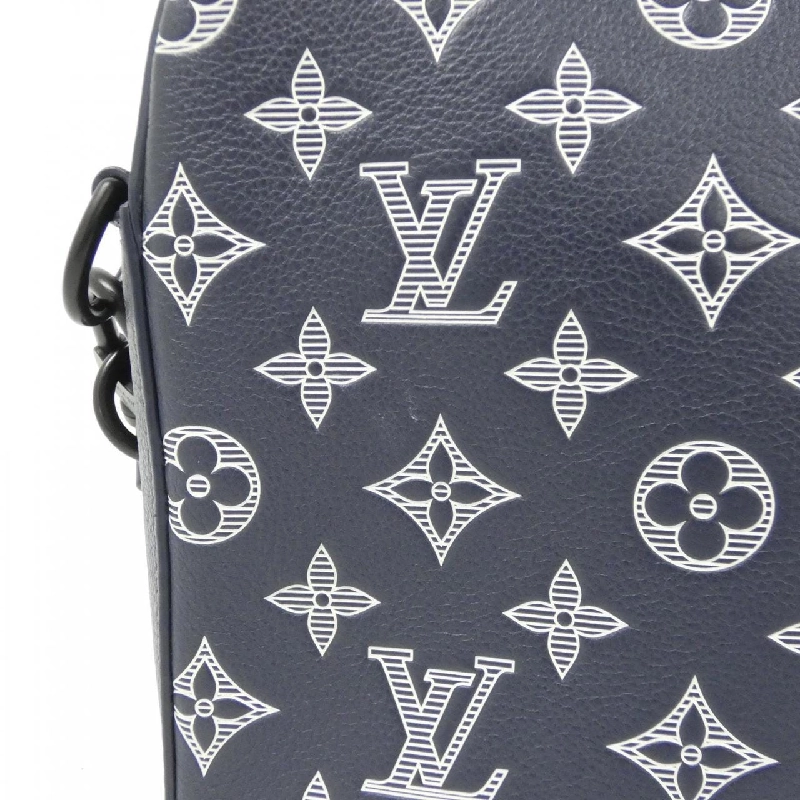 Túi xách vai Louis Vuitton Monogram Shadow Trio Messenger M24753 610317