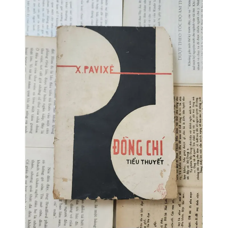 Tác phẩm văn học Ý: ĐỒNG CHÍ - nhà văn Cesare Pavese (in 1985,239 trang, gáy cũ, ruột tốt) 714652