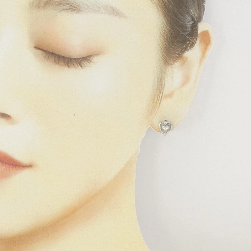 K18WG Bông tai kim cương hình trái tim 0.42CT - Hàng hiệu Chính hãng 876724