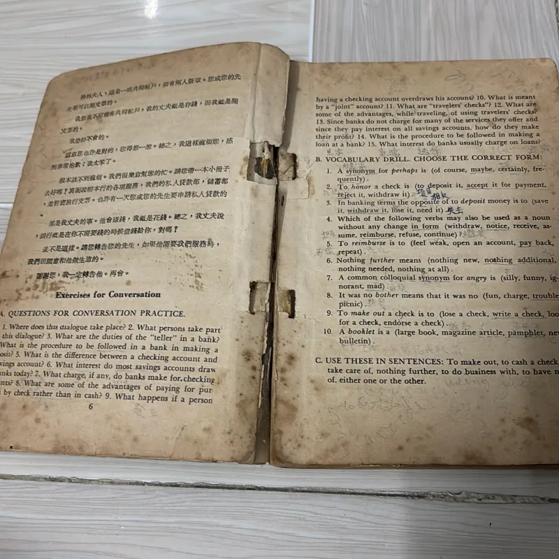 Sách ngoại ngữ hội thoại tiếng anh mỗi ngày- song ngữ Anh Trung 781628