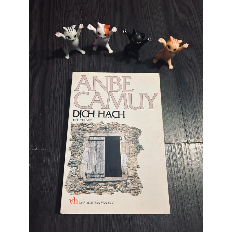 Dịch hạch - Albert Camus  393576