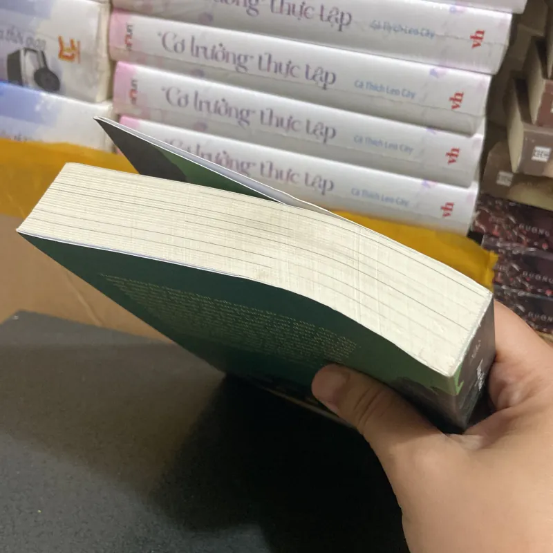 (Trinh thám) - Bóng tối dưới ánh đèn (tập 3) - Dương Hành Triệt 976209