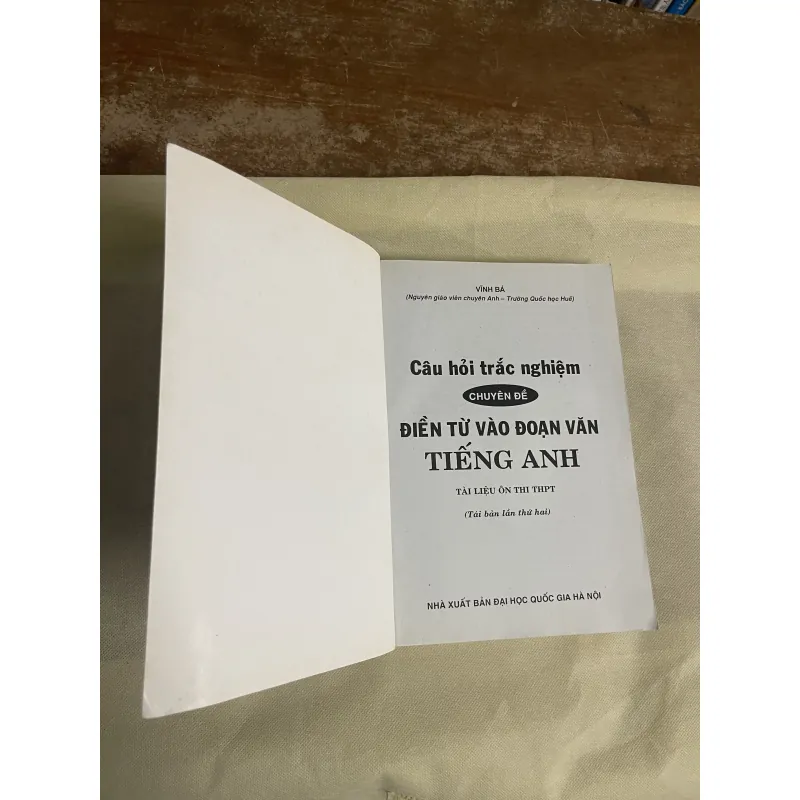 COMBO CÂU HỎI TRẮC NGHIỆM CHUYÊN ĐỀ ĐIỀN TỪ VÀO ĐOẠN VĂN TIẾNG ANH & KĨ NĂNG ĐỌC HIỂU  749273