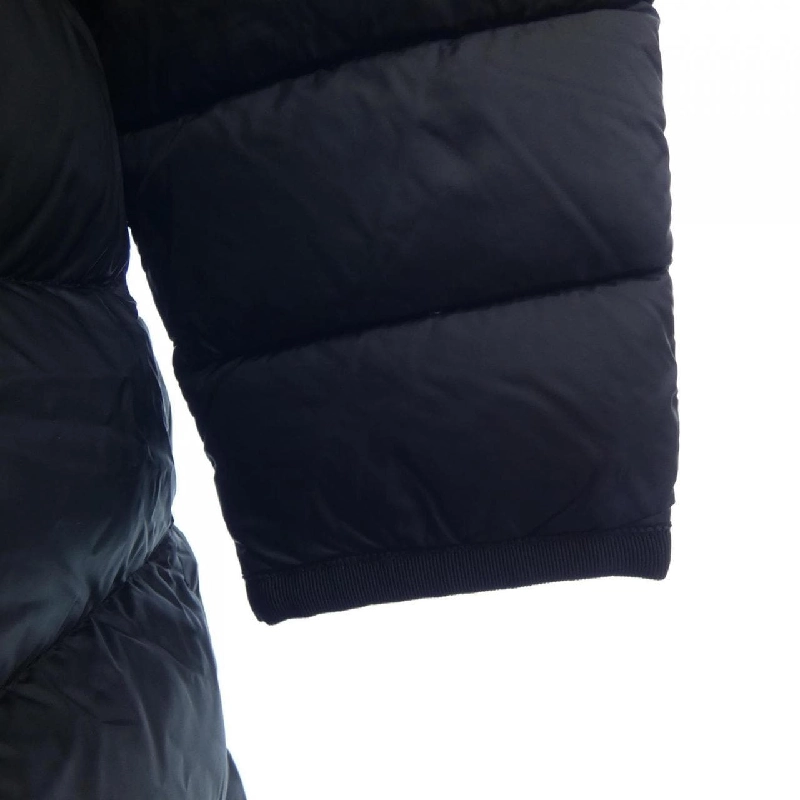 Áo khoác lông vũ MONCLER 638833