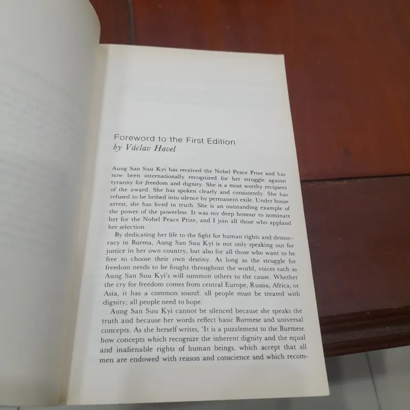 AUNG SAN SUU KYI - Freedom from Fear 590940