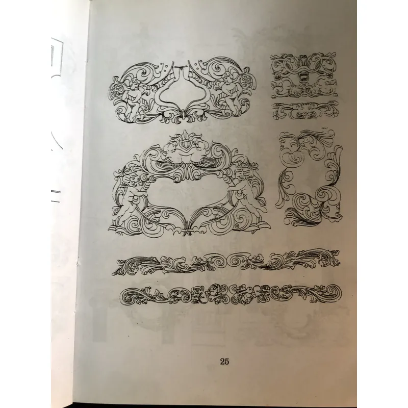 Hoa văn trang trí các Đông Tây 728286