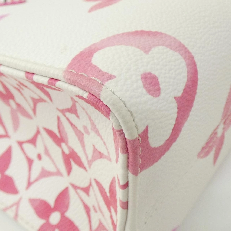 Túi xách Louis Vuitton Monogram Flower Tile (LV by the OnTheGo PM M22976) 617935