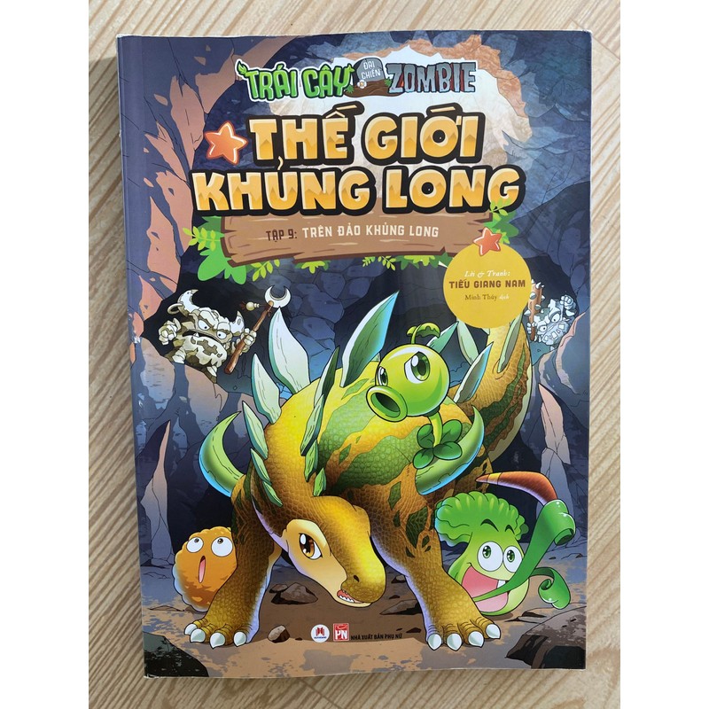 TRUYỆN TRANH TRÁI CÂY ĐẠI CHIẾN ZOMBIE  - TẬP 4 - THẾ GIỚI KHỦNG LONG - NHƯ MỚI 162880