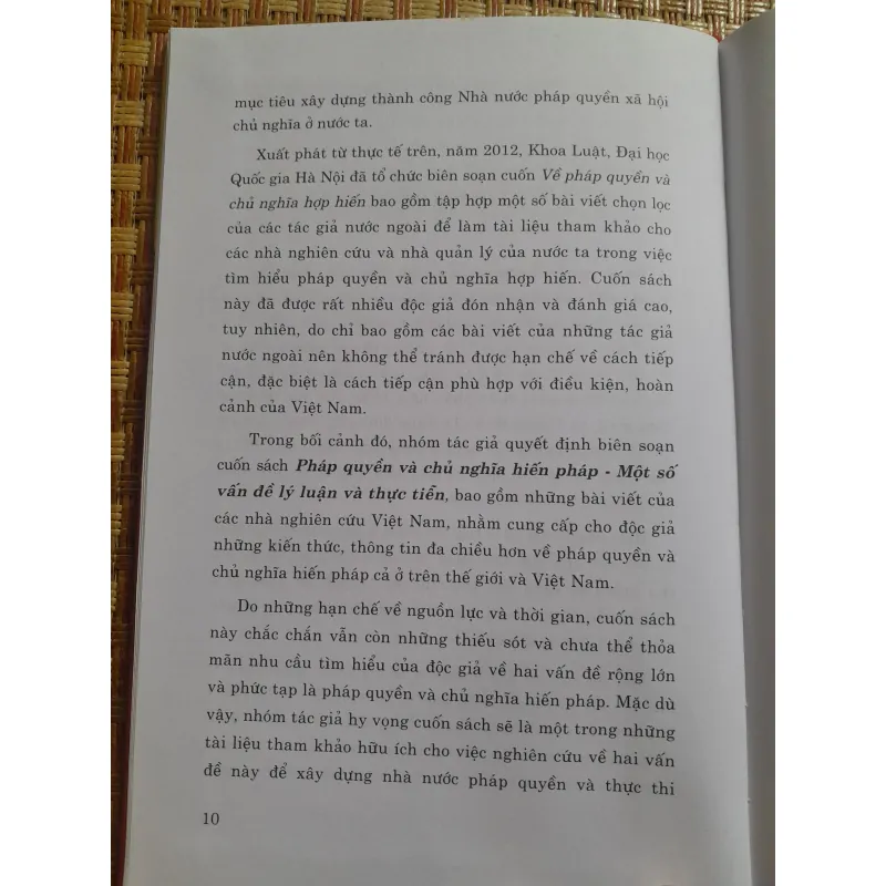 PHÁP QUYỀN VÀ CHỦ NGHĨA HIẾN PHÁP... 761527