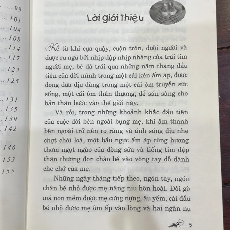 2000 nụ hôn mỗi ngày - sự dịu dàng của cha mẹ dành cho con - làm cha mẹ nổi tiếng hay 1040511