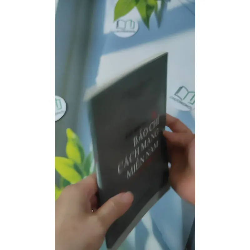 Cái Nôi Của Báo Chí Cách Mạng Miền Nam (Phác thảo kỷ yếu trường báo chí R) 928618