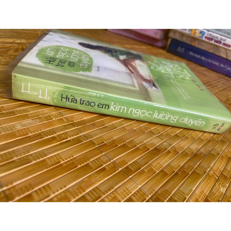 Hứa trao em kim ngọc lương duyên 507657