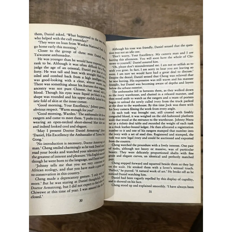 Combo Sách Wilbur Smith - Elephant Song/Golden Lion 736278