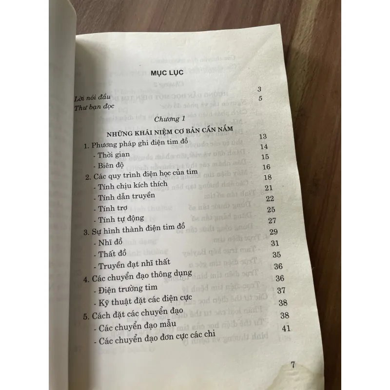  Hướng dẫn đọc điện tim - GS TS TRẦN ĐỖ TRINH- TRẦN VĂN ĐỒNG  796944