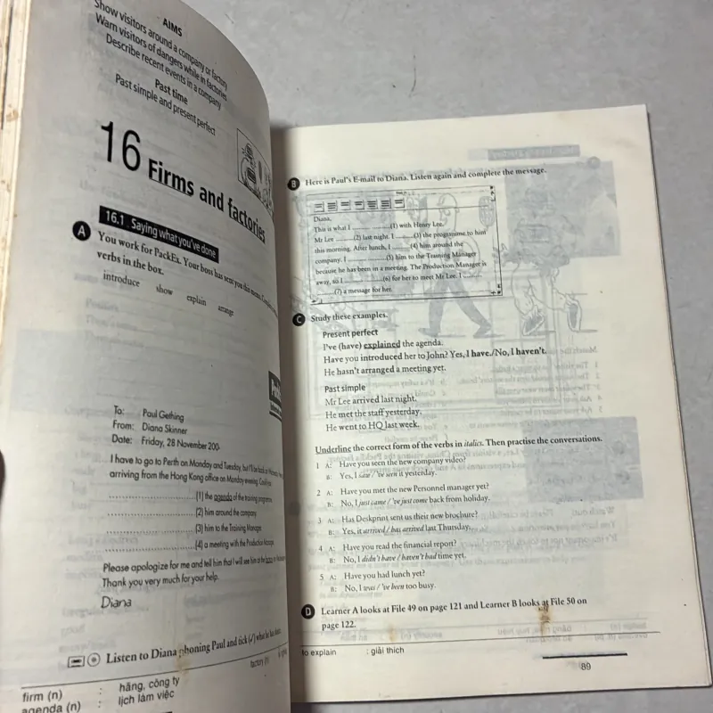 Getting Ahead: A communication Skills Course for Business English 995761