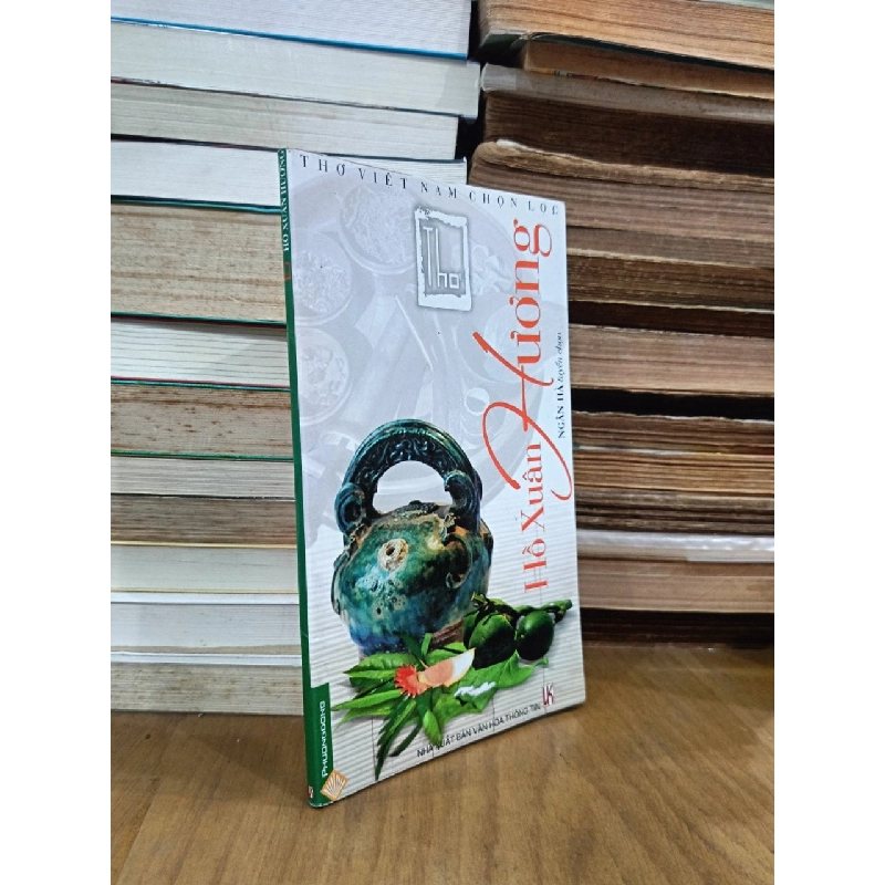 Hồ Xuân Hương - Ngân Hà (tuyển chọn) 1022137