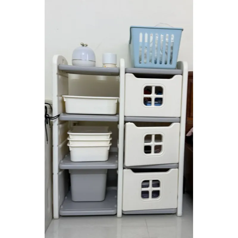 Kệ nhựa đừng đồ cho bé 1029342