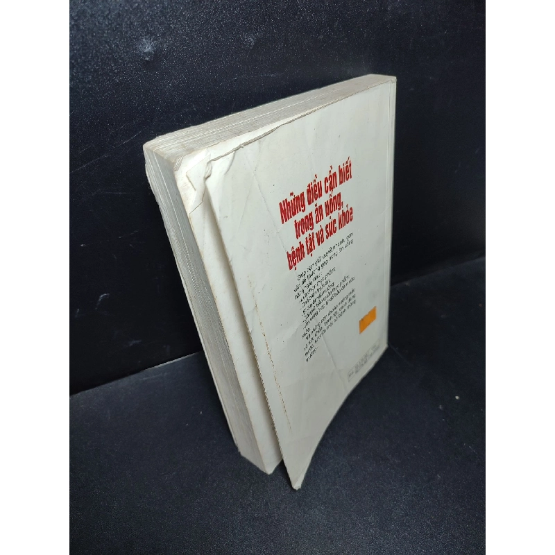 Những điều cần biết trong ăn uống bệnh tật và sức khỏe 1999 mới 80% ố nhăn bìa HCM2110 912263