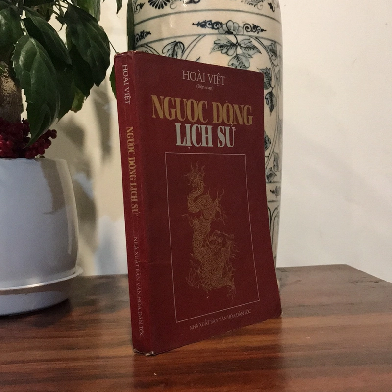NGƯỢC DÒNG LỊCH SỬ 508128