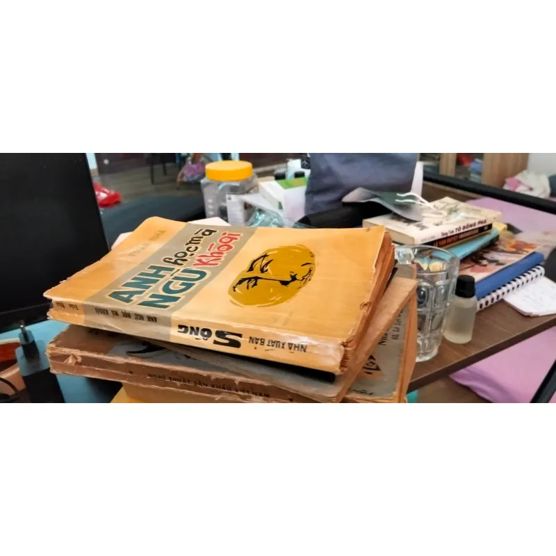 Sách xưa Anh Ngữ Học Mà Khoái _ Trần Nhã _ Còn mới_ Giá trị cao 797849