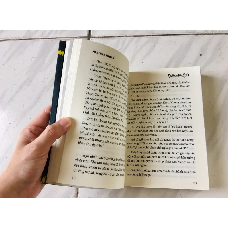 Light Novel Durarara tập 1 bản in đầu, tặng kèm Postcard 1021746