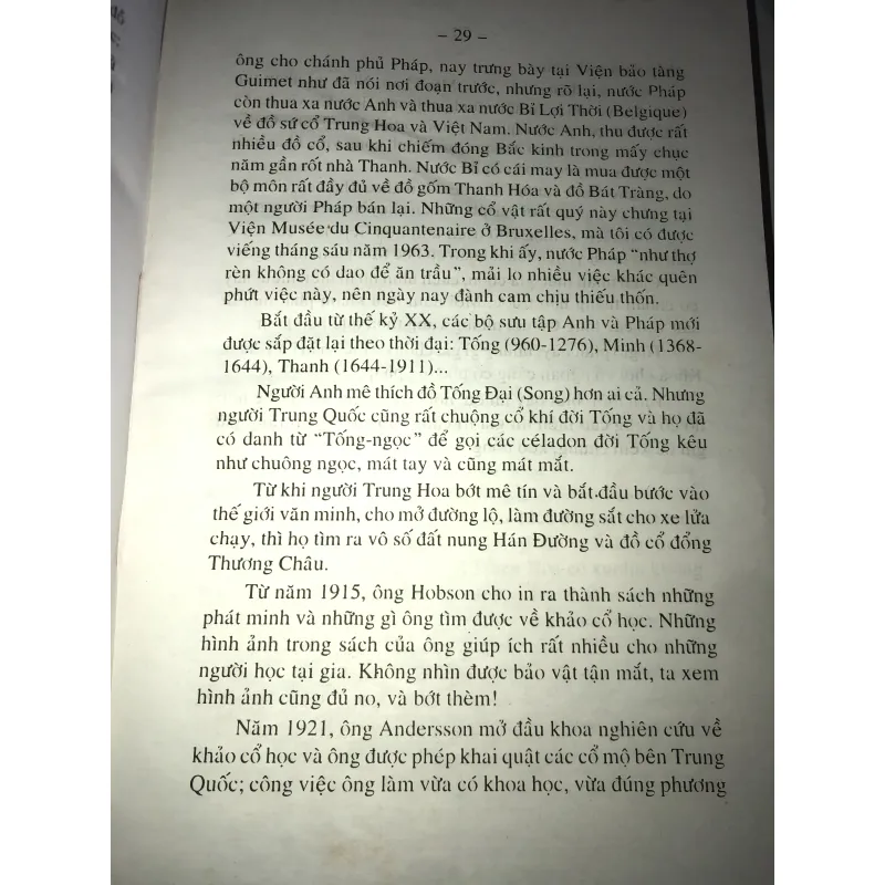 Khảo về đồ sứ cổ Trung Hoa Vương Hồng Sển  935098