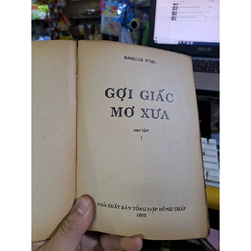 Gợi giấc mơ xưa tập 1 mới 70% ố rách gáy 1992 Văn học nước ngoài HCM1709 559937