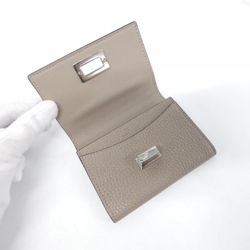 Fendi SELLERIA Peekaboo 8M0425 A91B ví đựng thẻ 623593