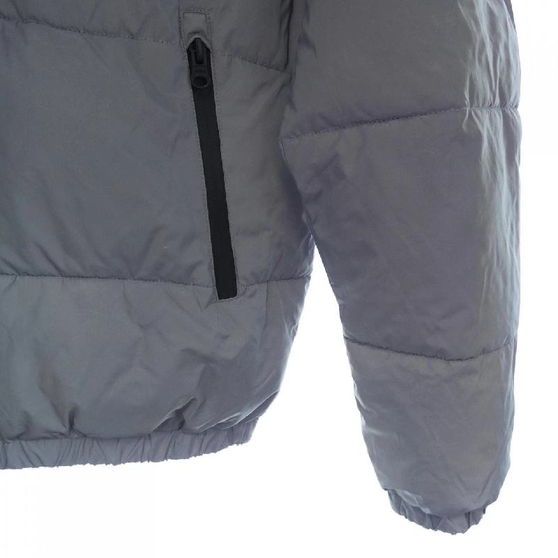 【Mã giảm giá】Áo khoác GUESS 633749