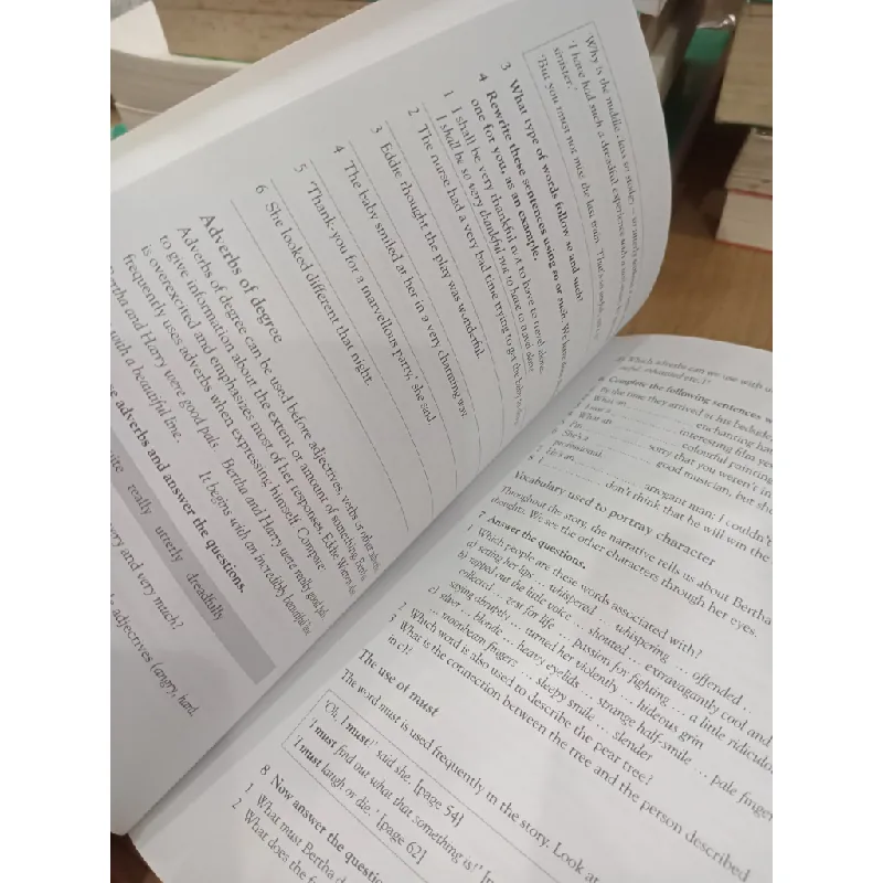 Love stories - Macmillan literature collections 708663