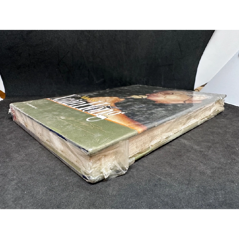 Nhạc sĩ Xuân Hồng, bìa cứng. Mới 90 % SBM2807 342613