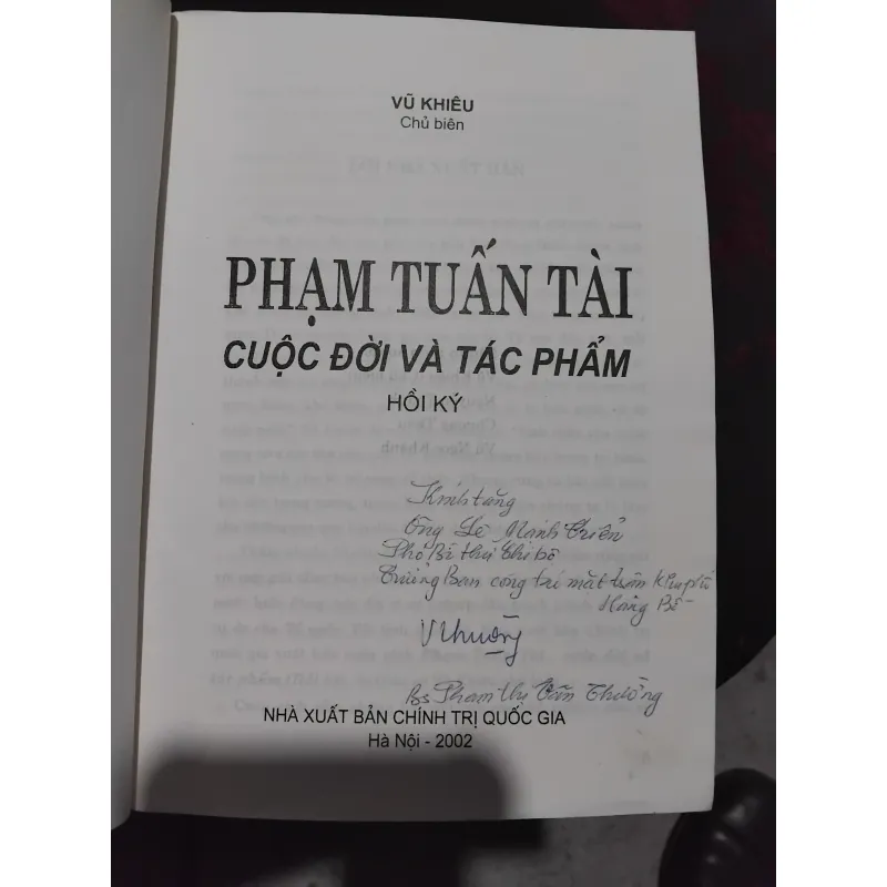 Phạm Tuấn Tà cuộc đời và tác phẩm  1036056