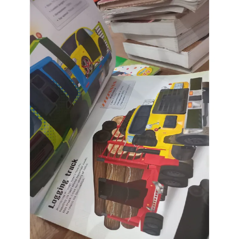 Build your own TRUCKS Sticker Book - Usborne 593864