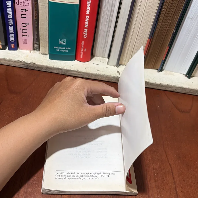 II Văn Học Nước Ngoài: Cánh Buồm Đỏ Thắm - ALếchXanĐrơ Grin - 2006 756743