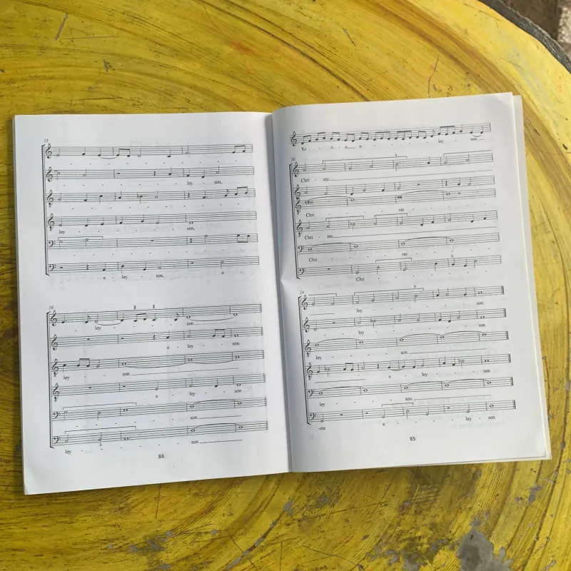 COMBO PHƯƠNG PHÁP HỌC GHI-TA & LÝ THUYẾT ÂM NHẠC CƠ SỞ CHO NGƯỜI MỚI HỌC NHẠC 991333