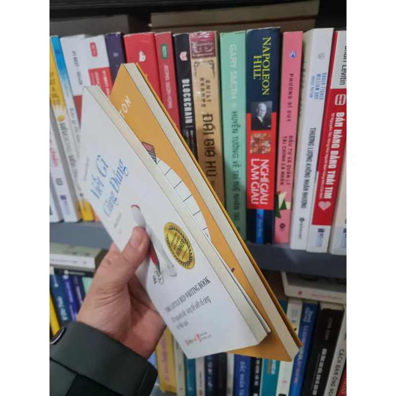 Combo 2 cuốn Viết Gì Cũng Đúng, Mới 90% (TSTK) 748745