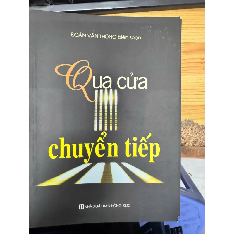 QUA CỬA CHUYỂN TIẾP 20k 1026167