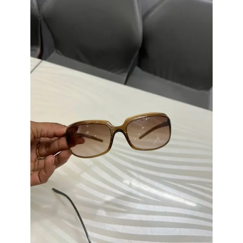 kính hiệu D&G 933410